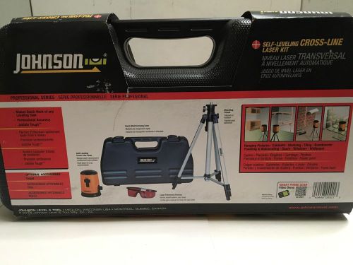 Johnson Rotary Self Leveling Tile Cross Line Laser Level 360  Carry Case 40-0921