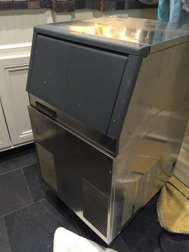 SCOTSMAN ICE MAKER