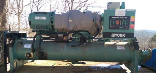 York 175 Ton Millennium Self Contained Water Chiller Model 163L Liquid 200