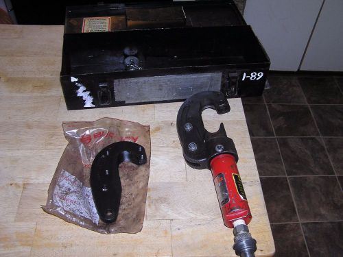 Burndy YCC-13  Hydraulic Cable Cutter w/ Case &amp; New Cutting Blade Used