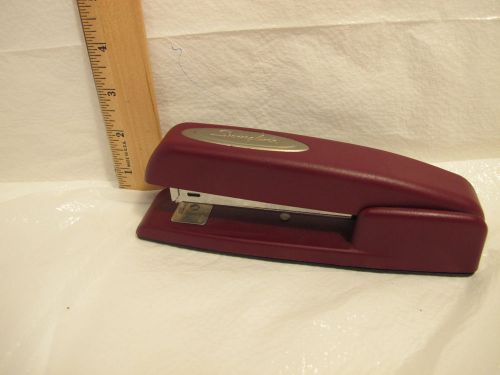 CLASSIC MAROON SWINGLINE 747 STAPLER IN VERY NICE CONDITION