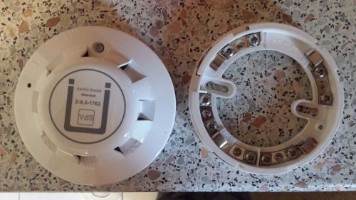 NEW!! APOLLO SERIES 65 OPTICAL SMOKE DETECTOR WITH BASE