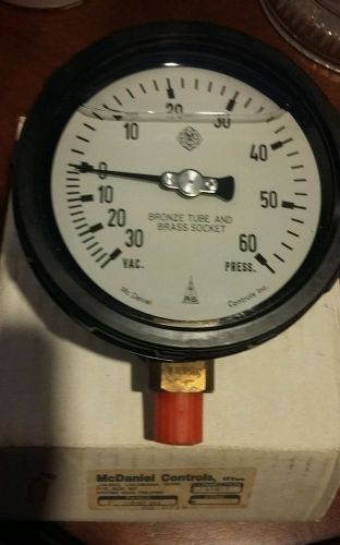 MCDANIEL CONTROLS 4&#034; FILLED -30 VACUUM 60 PSI GAUGE 1/4&#034; NPT CODE NW  NEW