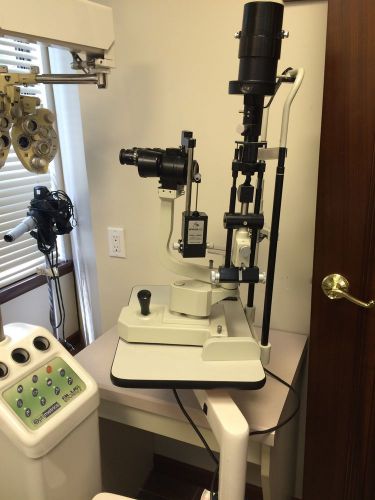 Optimetrics slit lamp stand, tonometer and slit lamp