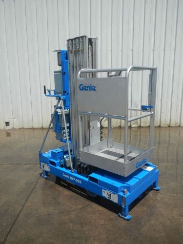 Genie iwp-25s portable dc powered vertical mast scissor jlg man lift for sale