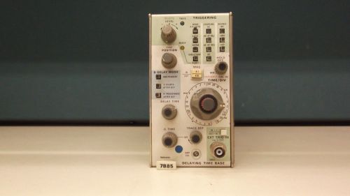 TEKTRONIX 7B85  DELAYING TIME BASE