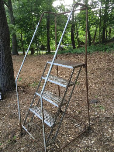 VINTAGE 5 step rolling stairs Warehouse Ladder patina loft industrial factory