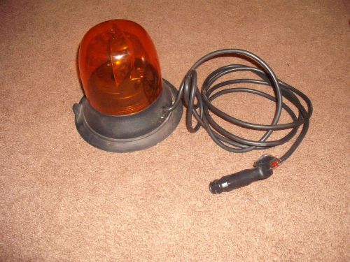 CODE 3 MODEL 275 MAGNET MOUNT AMBER LIGHT CIG PLUG IN GUWC