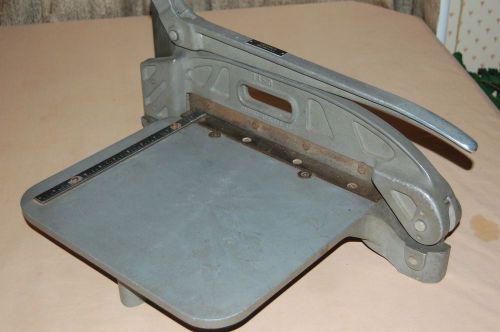 --* REDUCED*-- Vintage Hermes Sheet Metal Shear Bench Top Industrial Model 14-3