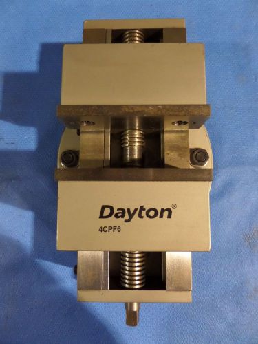 DAYTON Self Centering Vise 4CPF6