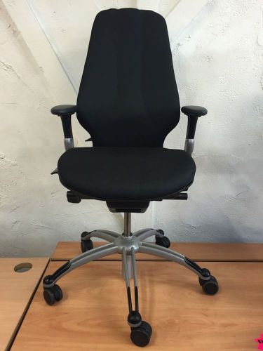 Rh logic 400 ergonomic office chair.free uk delivery for sale