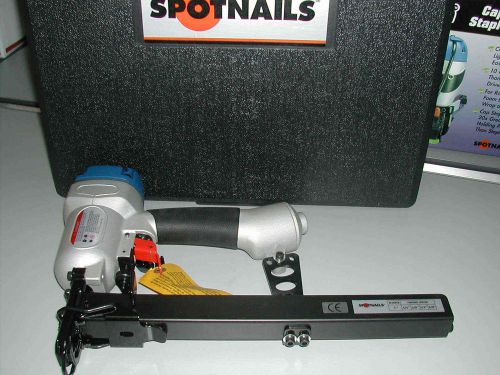 Spotnails RC1016  1&#034; Wide Corrugated Fastener Nailer Stapler