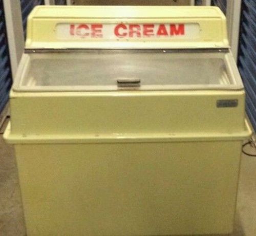 Ice cream freezer