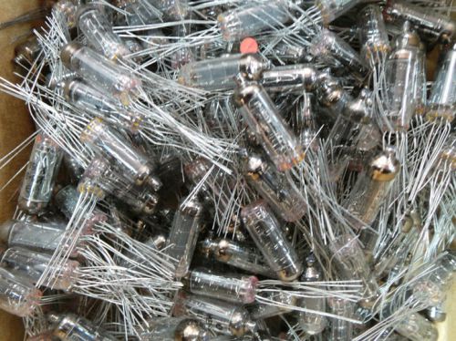 IV 9 IV9 NIXIE Numitron TUBES LOT OF 100 pcs