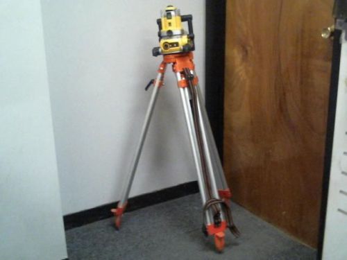 Dewalt DW071 Rotary Laser 006196 With Tripod