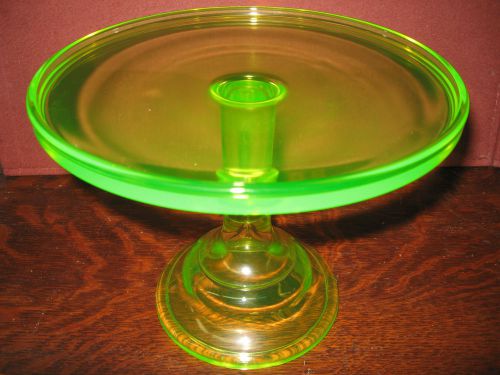 Vaseline yellow Glass cake serving stand plate platter pedestal uranium art tray