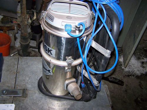 NILFISK GSJ 115 VACUUM HEPA PORTABLE USED (NO HOSE)