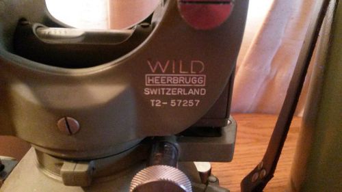 Vintage WILD HEERBRUGG Switzerland T2 Theodolite
