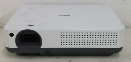 Sanyo plc-xw57 pro xtrax 200w lcd multiverse projector vga compact faulty for sale