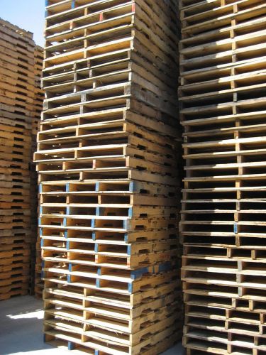 PALLETS / SKIDS 48&#034; X 48&#034;   ( $4.50 EACH) 504 PALLETS (TRUCKLOAD)