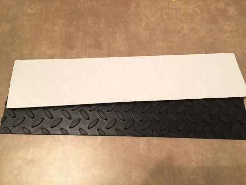 Heavy-duty 4&#034; X 17&#034; Self-adhesive Rubber Safety Tread 3 Pcs