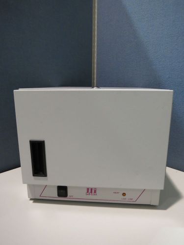 Labline Incubator Model 100