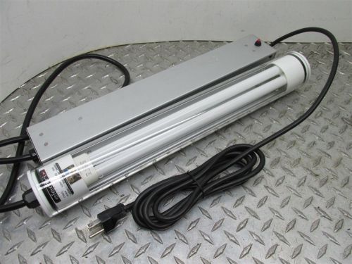 NEW 20&#034; ELECTRIX MODEL 7742 WET LOCATION WATERPROOF MACHINE TUBE LIGHT