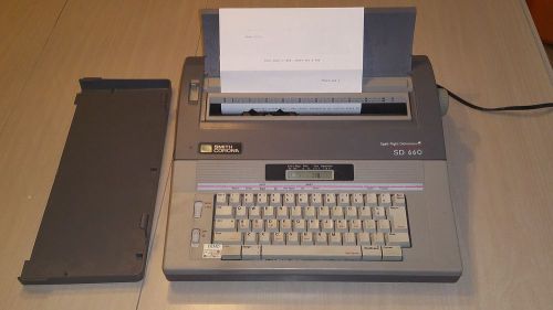 SMITH CORONA SD 660 Spell-Right Dictionary Electric Typewriter w/ Cover Panel