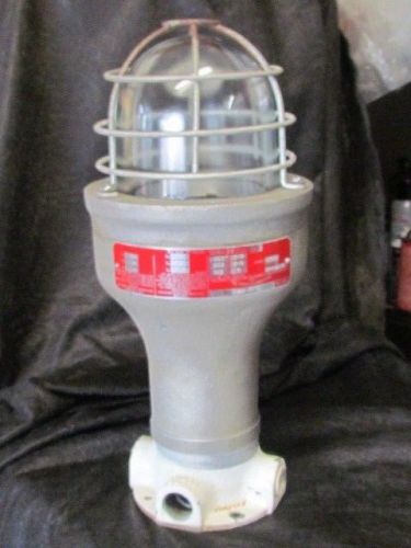 PYLE NATIONAL VINTAGE COMPLETE LIGHTING FIXTURE FOR HAZARDOUS LOCATIONS