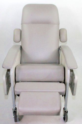 Lumex Clinical Care Recliner