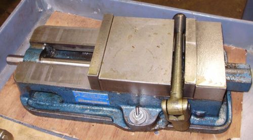 KURT 6&#034; PRECISION MILLING MACHINE VISE D675  WITH HANDLE S/N 22270 D 675