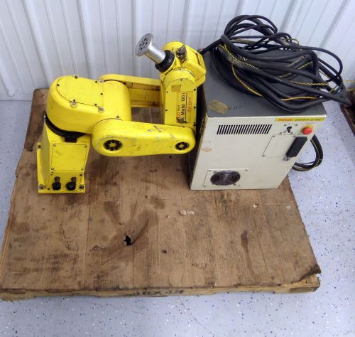 FANUC A05B-1134-B051 LR MATE 100i HIGH SPEED ROBOT ARM W/ A05B-2330-B007 R-J2