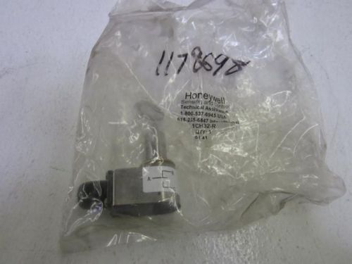 HONEYWELL 1CH32-R PLUNGER LIMIT SWITCH *NEW IN A FACTORY BAG*