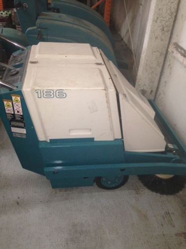 Tennant 186 Walk  Behind Sweeper - FREE SHIPPING*