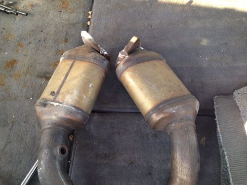 2 scrap catalytic converters