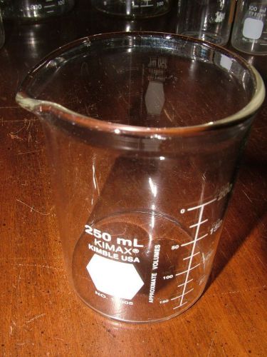 Pyrex and Kimax 250 mL Glass Beaker