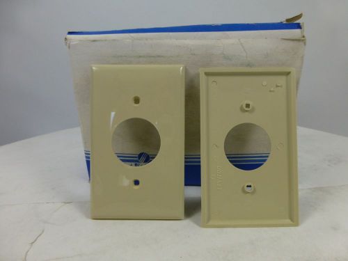 Box of 25 leviton ivory wallplate 80704-i single gang receptacle wall plate new for sale