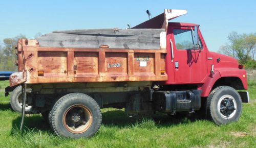 1979 INTERNATIONAL DUMP TRUCK  Single Axle 10 sp 9 cy Bed