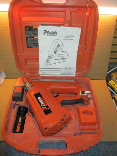 Paslode 30 Deg Cordless Framing Nailer Part # 900420 -Used!!!