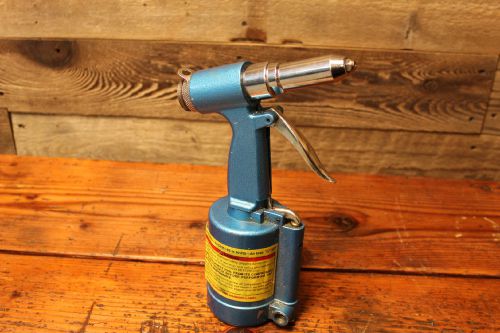 Central Pneumatic Air Riveter Stock No. 167 Blue