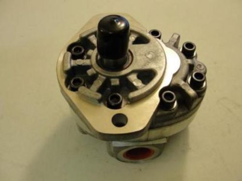 33077 New-No Box, FPEC Corp 725O0006 Gear Pump, 1/2&#034; NPT