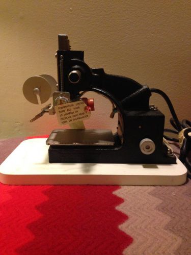 VINTAGE GOLDMARK (HOWARD) HOT FOIL STAMPING MACHINE Model 150