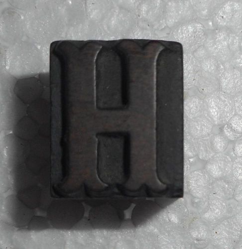 Letterpress Letter &#034;H&#034; Wood Type Printers Block Typography.In850