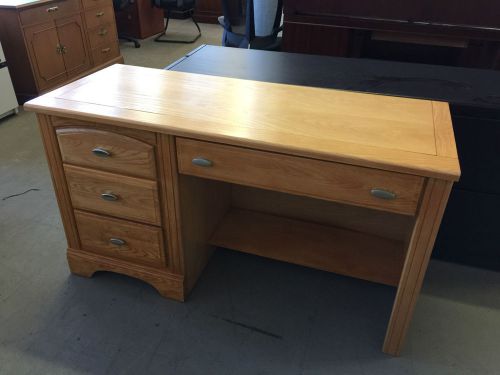 COMPUTER DESK in LIGHT OAK COLOR WOOD