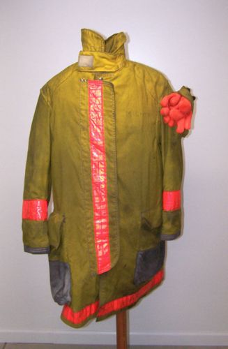 Janesville Mens Firefighter Turnout Coat Size 44 &amp; Gloves