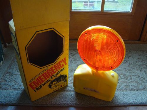 Vintage SAF-T-LYTE Model STL-1 EMERGENCY HIGHWAY FLASHER