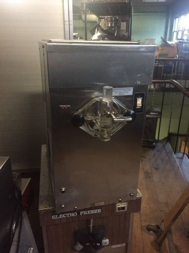 Saniserv 707AP Counter Top Frozen Drink Machine