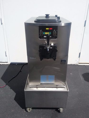 2005 Taylor C707 Soft Serve Frozen Yogurt Ice Cream Machine Warranty 1Ph Air