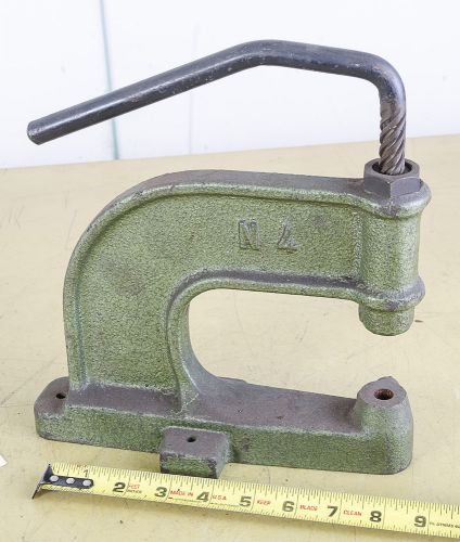 Screw=Operated Press; CDM No. 4 (CTAM 9346)