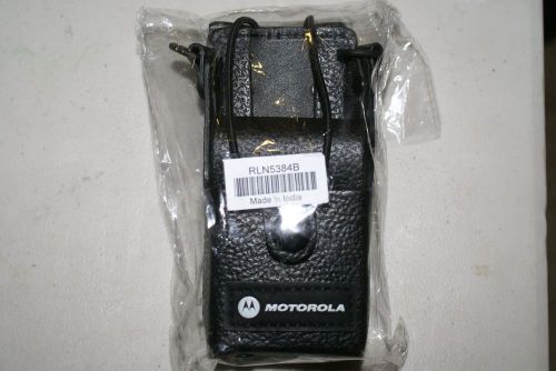 NEW OEM MOTOROLA LEATHER SWIVEL HOLSTER RLN5384B CP200 PR400 CP150 CP200D EP450